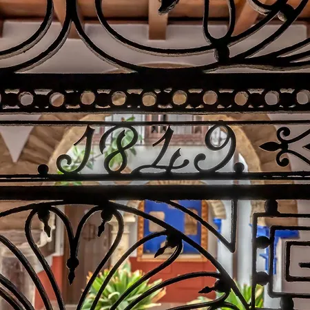 El Capricho De 1849 & Parking Cordoba