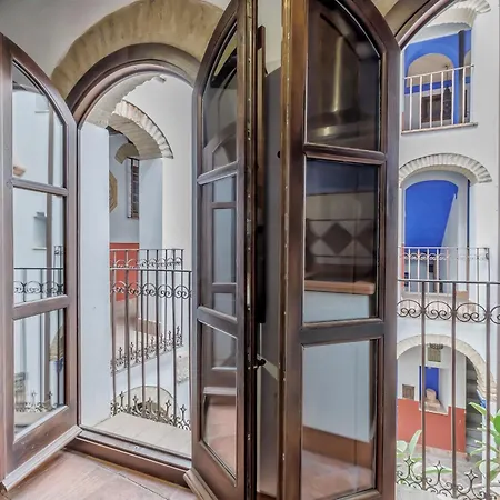 El Capricho De 1849 & Parking