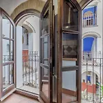 El Capricho De 1849 & Parking