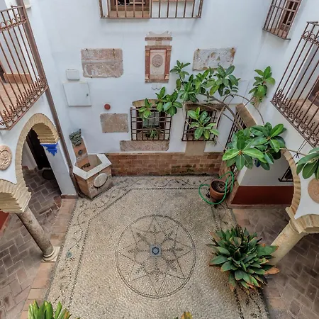 El Capricho De 1849 & Parking Córdoba